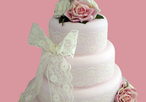 A traditional 3 tier Wedding Cakes